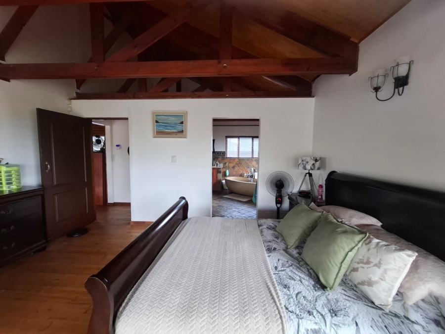 5 Bedroom Property for Sale in Waterkloof East North West